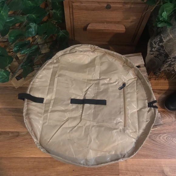 Lay N Go makeup bag with storage pouch champagne gold in color size 17” - Picture 6 of 8